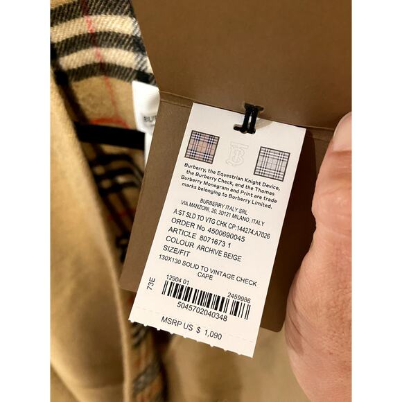 Burberry Reversible Check Wool Cape ONE SIZE - Picture 4 of 8